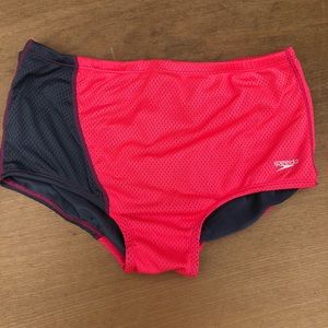 Men’s Vintage Pink Speedo Sz.32